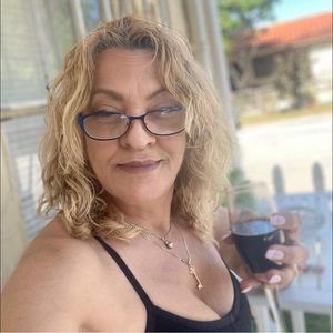 Meet your Posher, Maribel